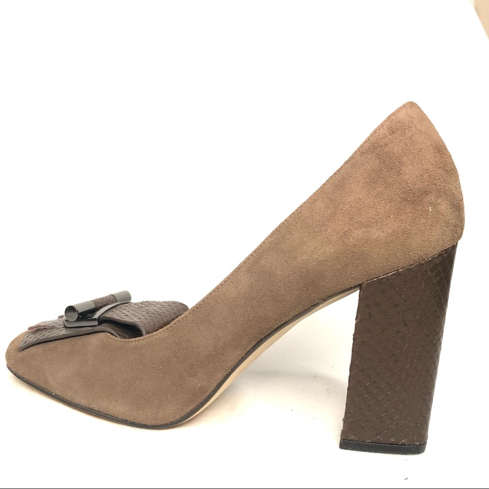 Michael Kors Leather Slip on Heels Sz 7 1/2 - Picture 2 of 16